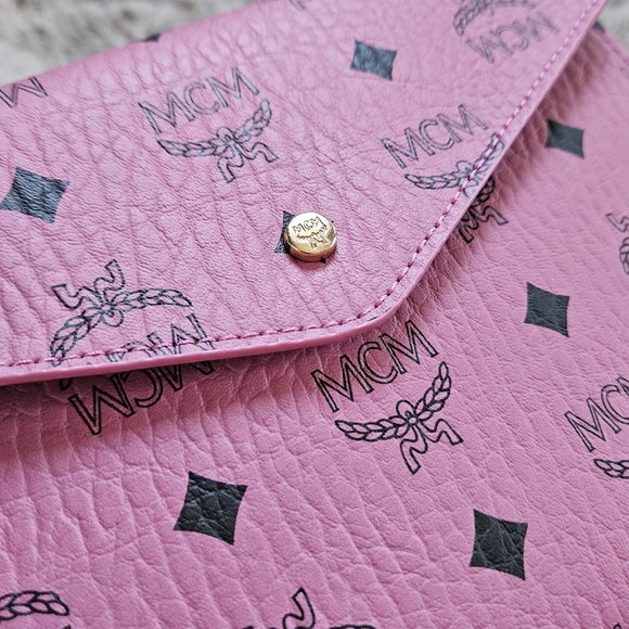 MCM Faux Leather Pink Envelope Clutch with Black Monogram - Picture 2 of 5